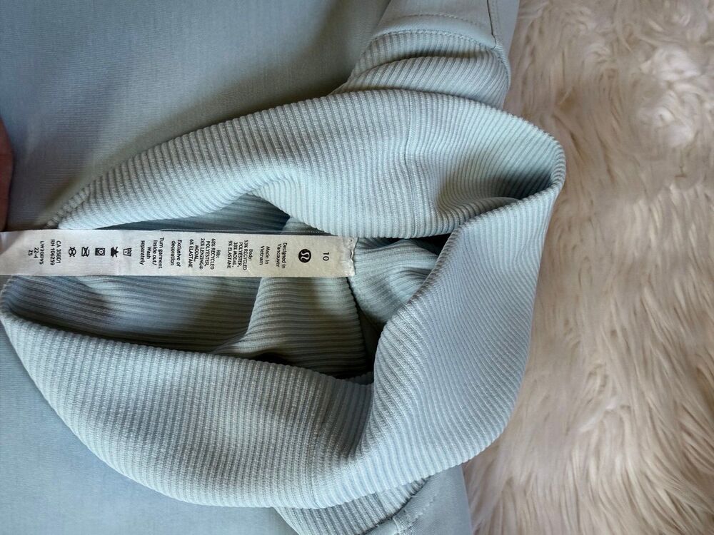 Lululemon sweatshirt Size 10 - Picture 10 of 10